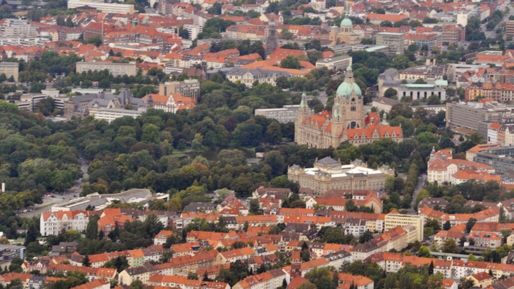 Luftbild Hannover mit Neuem Rathaus