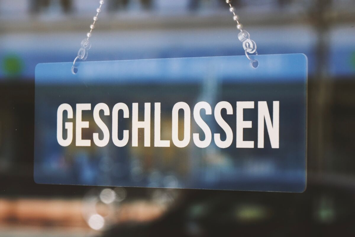 Schild "Wir haben geschlossen"